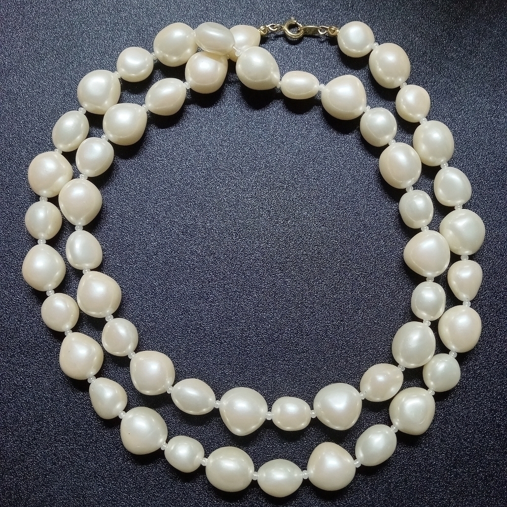 * vintage Trifari long faux pearl varied shapes & sizes necklace